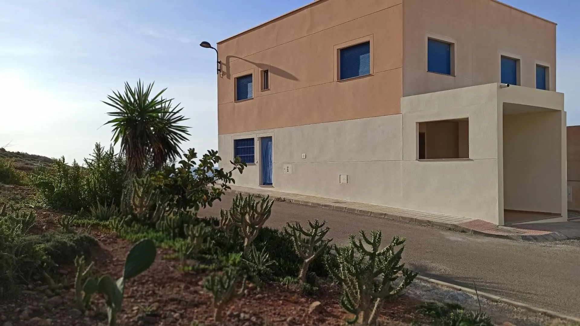 Casa La Fabriquilla En Cabo De Gata, Almeria, Spain contacts